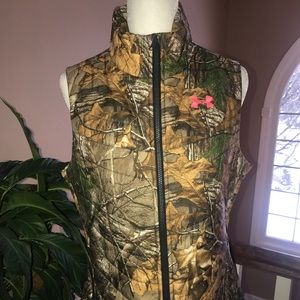NWOT UNDER ARMOUR CAMO VEST